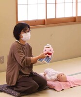 子育てサロン。ママの出会いの場を